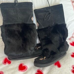Luxurious Black Fur Winter Boots
